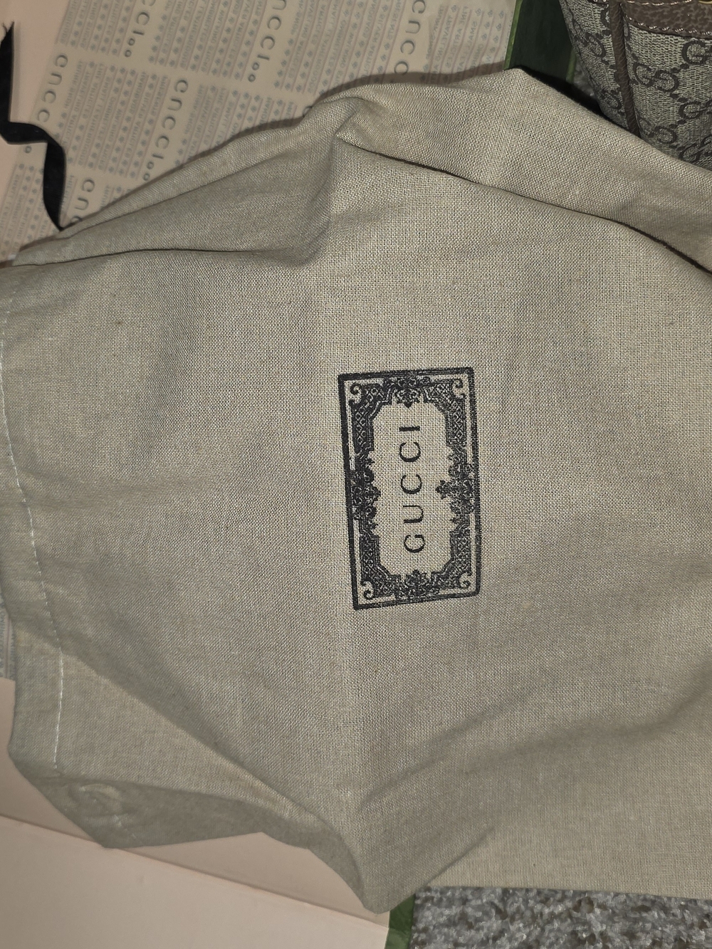 Gucci Crossbody Bag - Picture 6 of 8